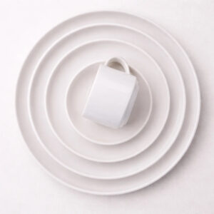 New Bone China Factory Direct Wholesale OEM ODM Support Ceramic Dinnerware Set with Clean Round Straight-sided Shape Plain White