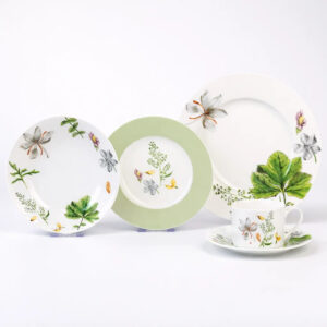 Golden Ceramic Supplier New Bone China Manufacturer 20pcs Dinner Set with Botanical Design for Private Label Tableware for OEM